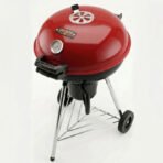 Flamora Barbecue à charbon Cuve et couvercle en acier, surface de cuisson de 43,5 cm, thermomètre de couvercle, cendrier amovible et roues de transport, Rouge – Image 3