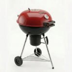 Flamora Barbecue à charbon Cuve et couvercle en acier, surface de cuisson de 43,5 cm, thermomètre de couvercle, cendrier amovible et roues de transport, Rouge – Image 4